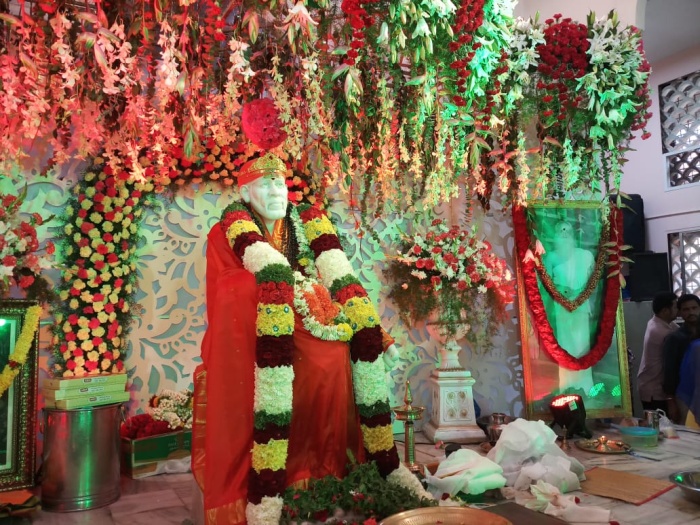 Shirdi Sai Baba temple in Malleshwaram
ಮಲ್ಲೇಶ್ವರಂನಲ್ಲಿರುವ ಶಿರಡಿ ಸಾಯಿಬಾಬಾ ದೇವಸ್ಥಾನ