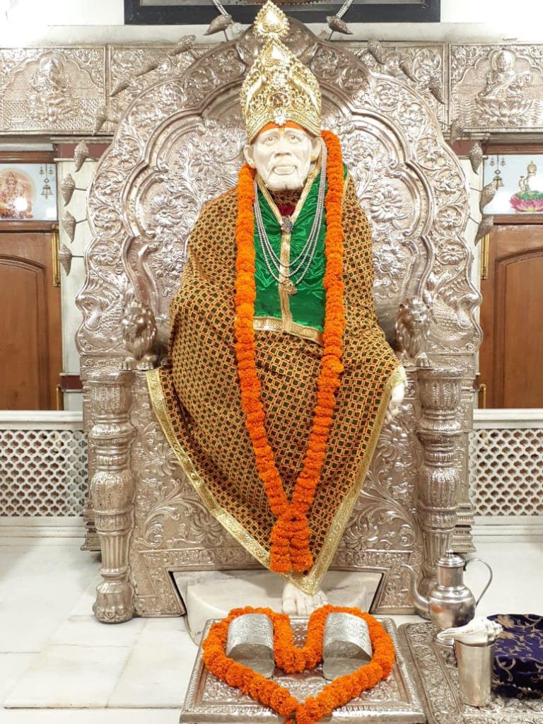 Shirdi Sai Baba Mandir, Rohini
शिरडी साईं बाबा मंदिर, रोहिणी
