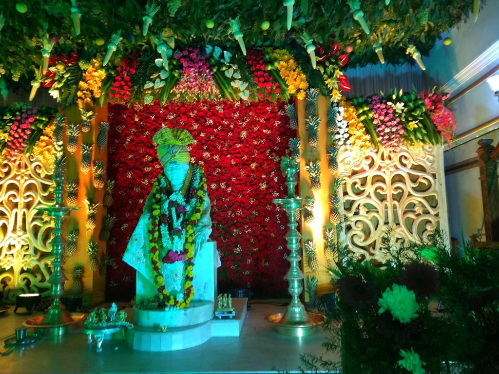 Sai baba Idol Home Temple Decor Mandir Room Decoration Accessories Ind